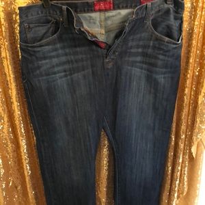 Lucky Brand 121 Heritage Slim Jeans. 38/30